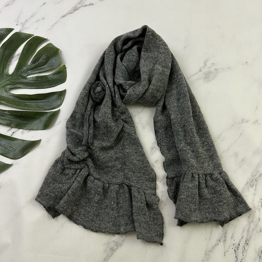 Vintage Y2k Wool Blend Scarf Heather Gray Floral Trim Scrunch Knit Frilly Italy